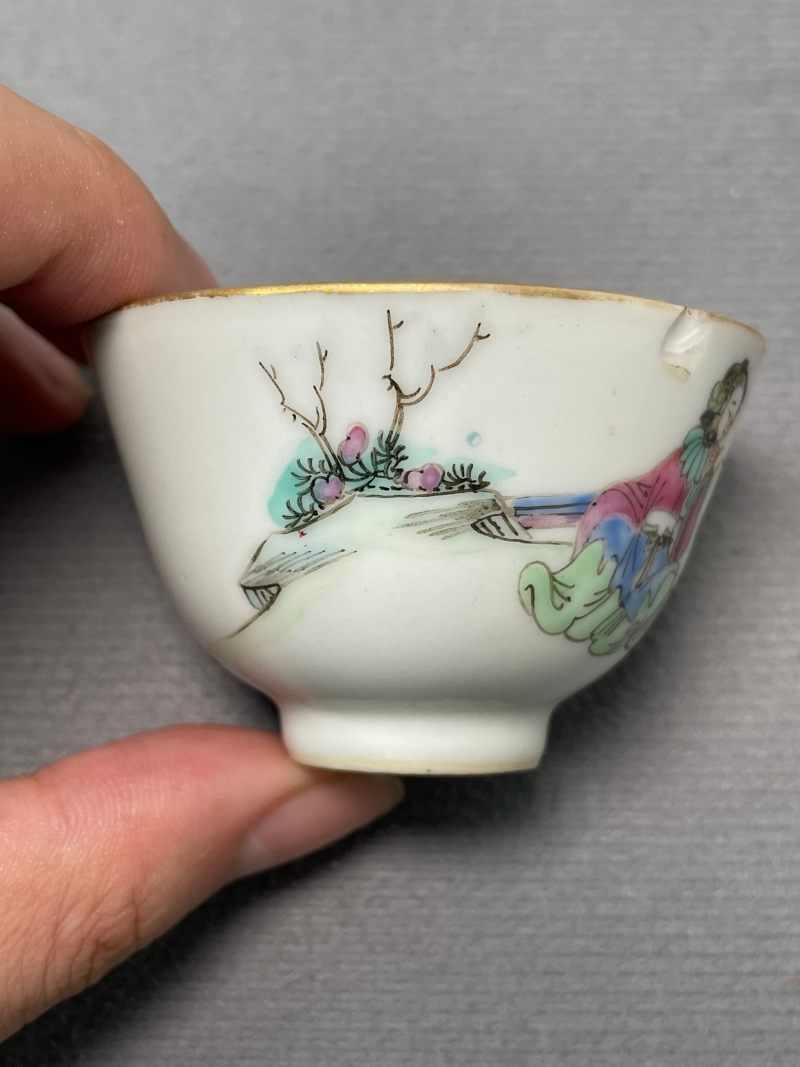 清晚期 粉彩人物故事杯 - 图8