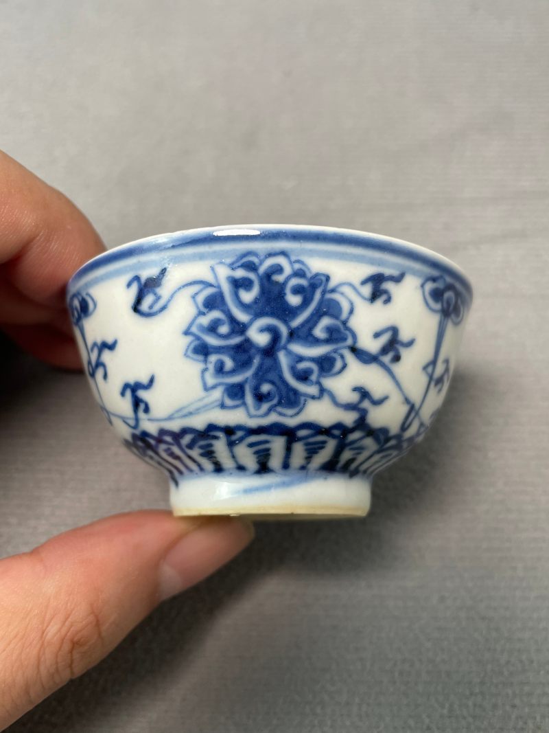 清光绪 青花缠枝莲纹杯 - 图3