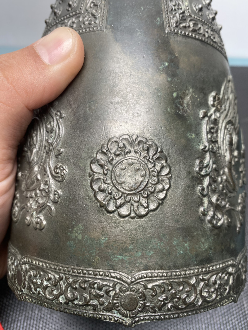 十九世纪 铜飞天纹钟 - 图13