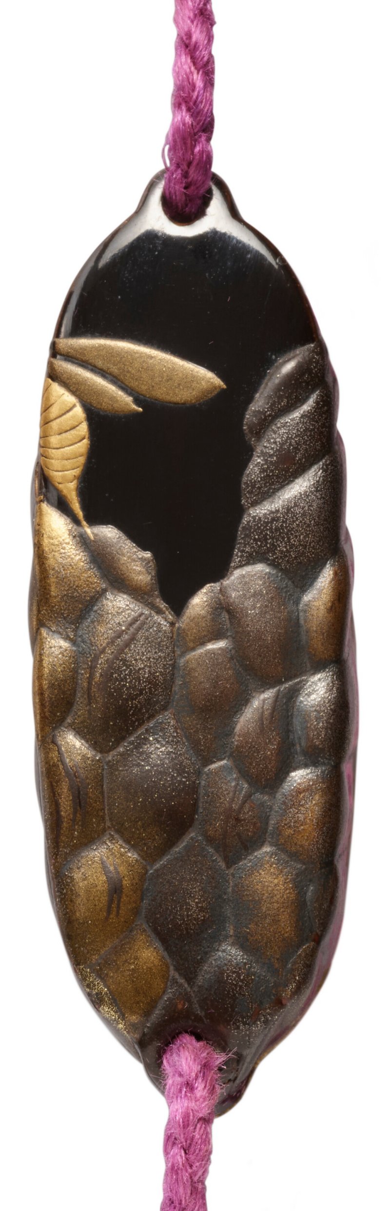 A BLACK LACQUER THREE-CASE INRO  JAPAN, MEIJI PERIOD (LATE 19TH-EARLY 20TH CENTURY), SIGNED REISAI UTSUSU (SHIBATA REISAI;1850-1915) - 图5