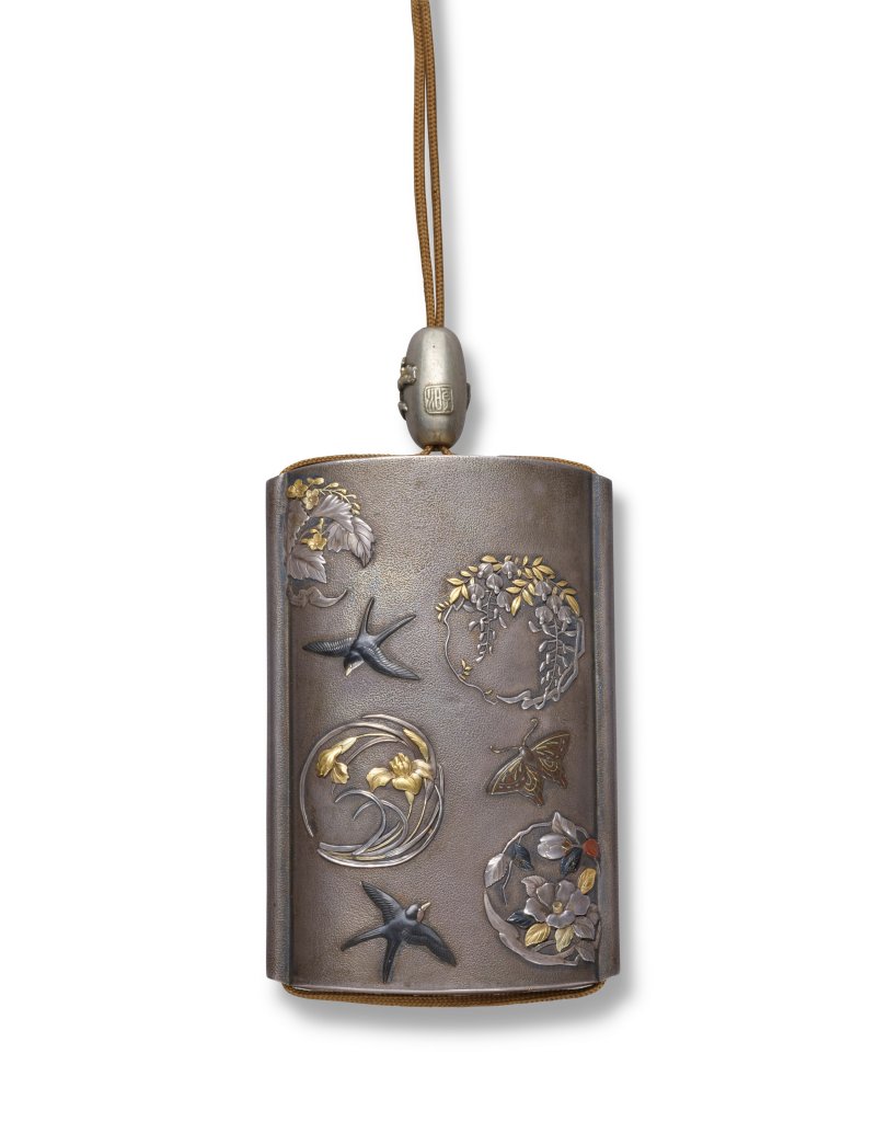 AN INLAID SHIBUICHI FOUR-CASE SAYA (SHEATH) INRO  JAPAN, EDO PERIOD (EARLY-MID 19TH CENTURY), SIGNED HARUAKI (HOGEN HARUAKI; 1787-1859) - 图3