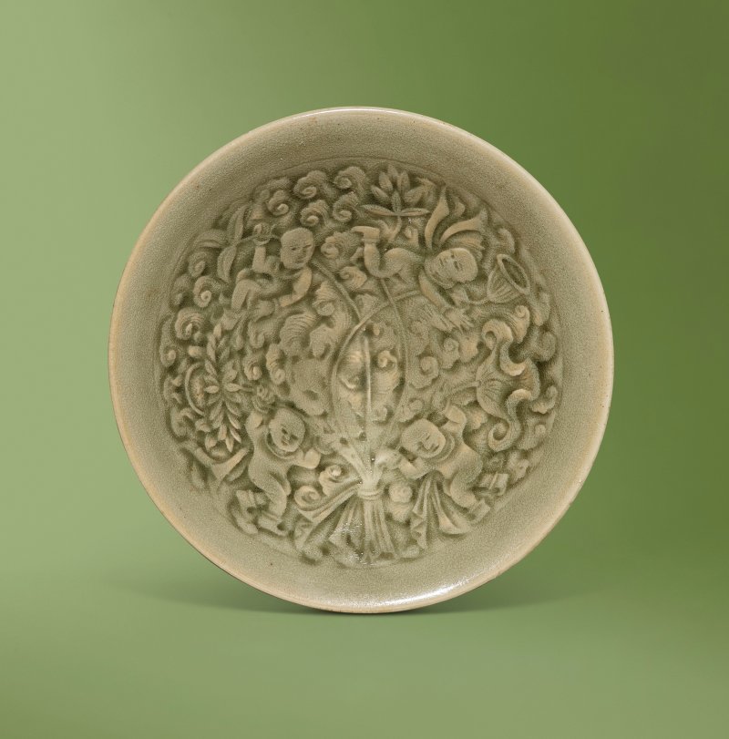 A YAOZHOU CELADON MOULDED ‘BOYS’ BOWL  CHINA, NORTHERN SONG - JIN DYNASTY (960-1234) - 图1
