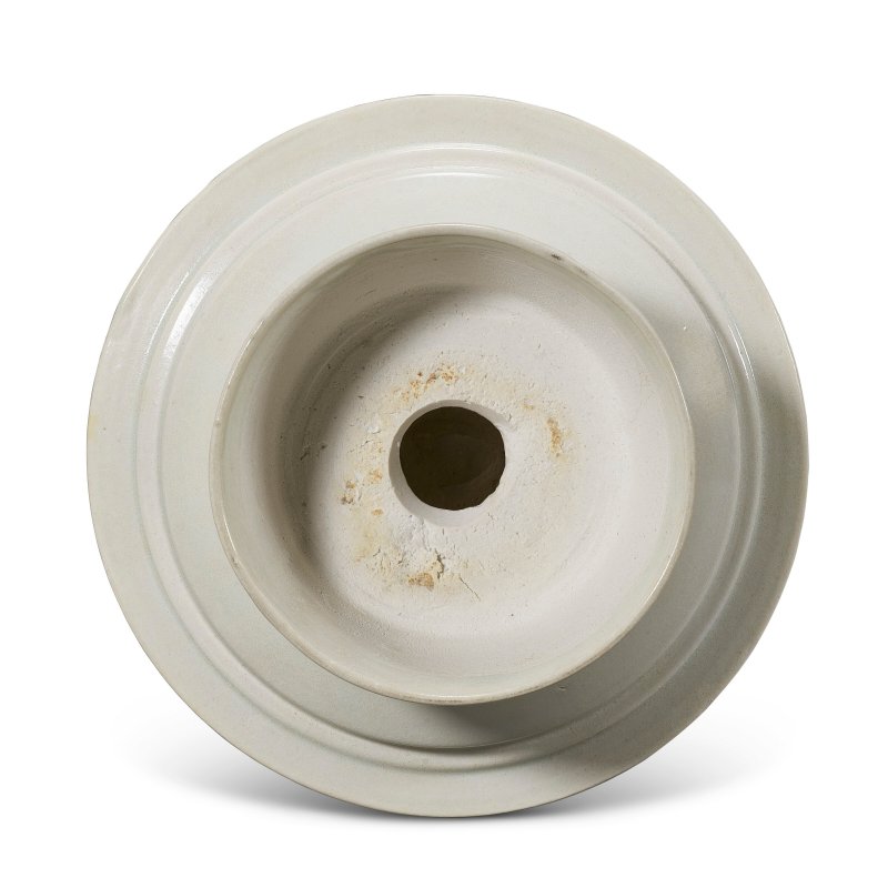 A QINGBAI STEM CUP AND CUP STAND  CHINA, NORTHERN SONG DYNASTY (960-1127) - 图3