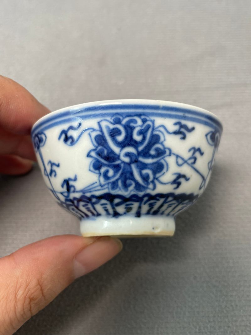 清光绪 青花缠枝莲纹杯 - 图5