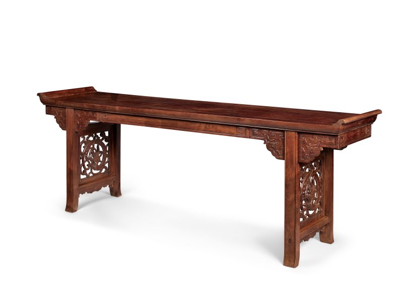 AN IMPRESSIVE AND RARE HUANGHUALI TRESTLE-LEG TABLE  CHINA, 17TH-18TH CENTURY