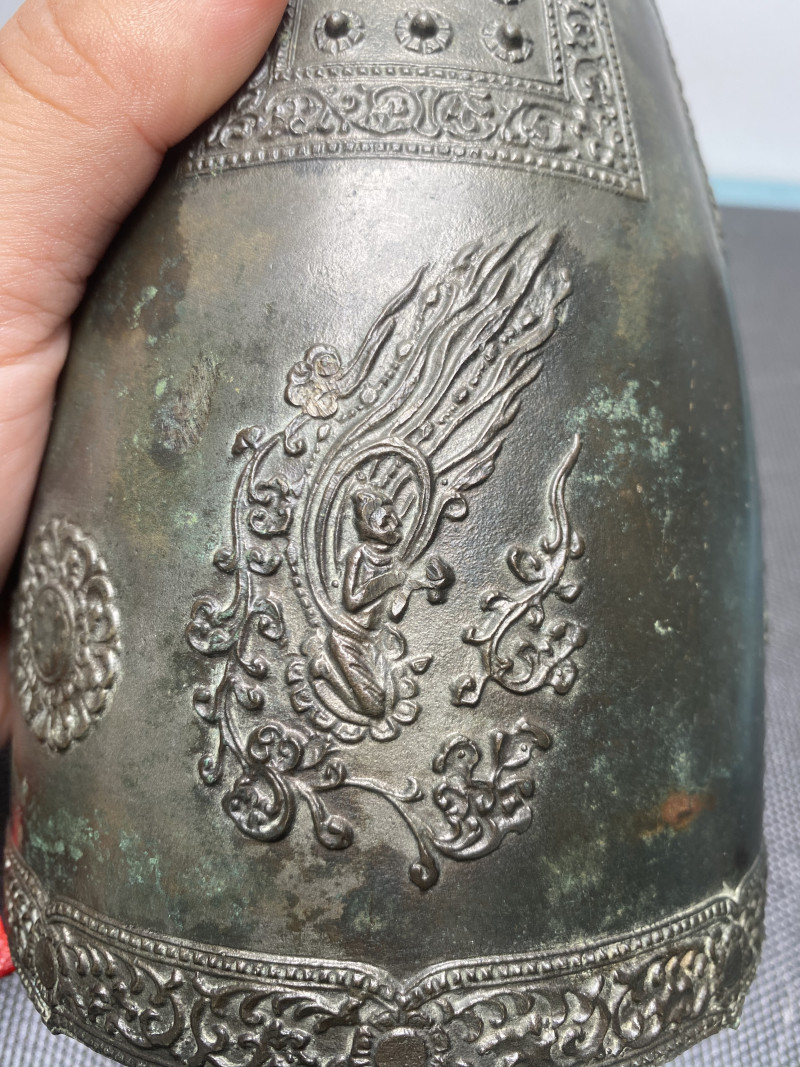 十九世纪 铜飞天纹钟 - 图14