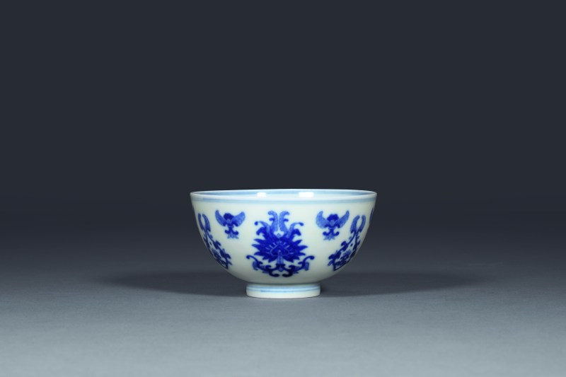 清雍正 青花折枝花碗