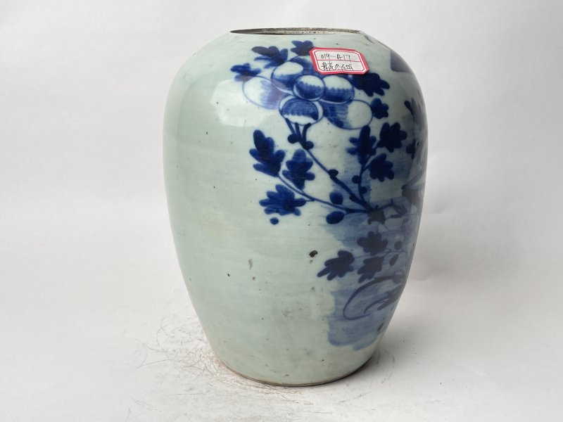 清 青花蝶恋花花卉纹罐 - 图4