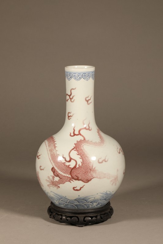 清 青花釉里红海水云龙纹瓶 - 图4