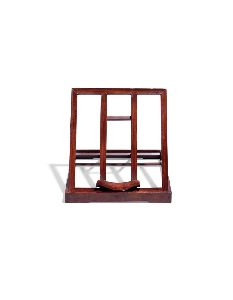 A HUANGHUALI MIRROR STAND  CHINA, 18TH-19TH CENTURY - 图2