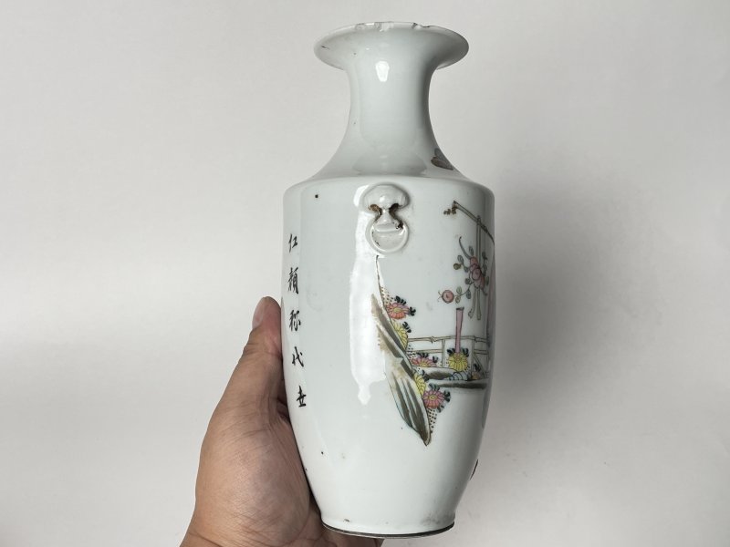 民国 粉彩黛玉葬花双耳瓶 - 图4