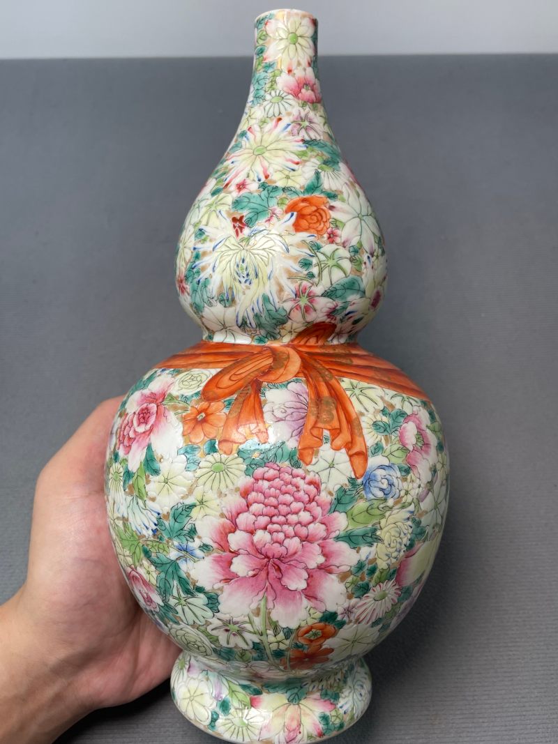 民国 粉彩百花不落地包袱葫芦瓶 - 图11