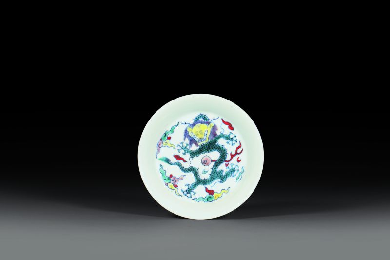 清早期 斗彩龙纹折腰盘
