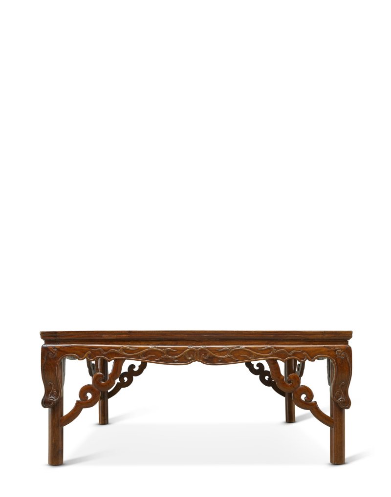 A huanghuali square low table, 17th century | 十七世紀　黃花梨矮方桌