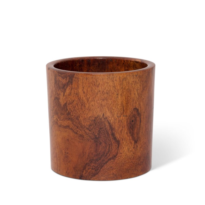 A HUANGHUALI BRUSH POT  CHINA, QING DYNASTY, 18TH-19TH CENTURY - 图3