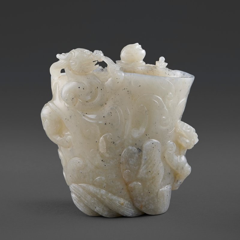 A CELADON JADE 'BOY AND CHILONG ' LIBATION CUP  CHINA, SONG-YUAN DYNASTY (960-1368) - 图4