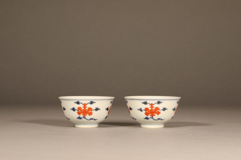 清道光 青花矾红宝相花卉纹小杯 - 图6