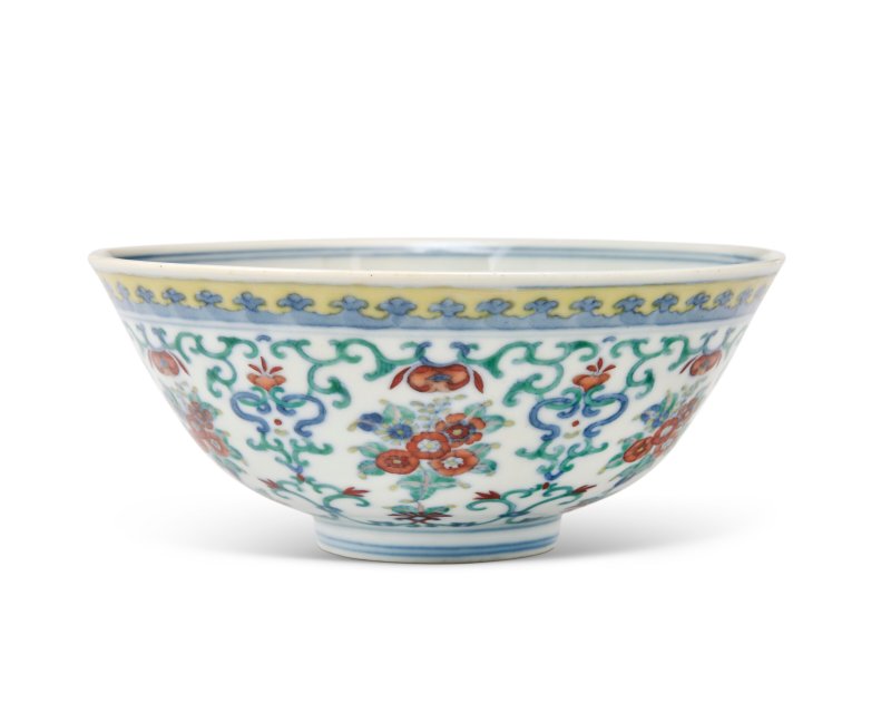 A DOUCAI 'FOLIATE SCROLL' BOWL  CHINA, QING DYNASTY, DAOGUANG SIX-CHARACTER SEAL MARK IN UNDERGLAZE BLUE AND OF THE PERIOD (1821-1850)