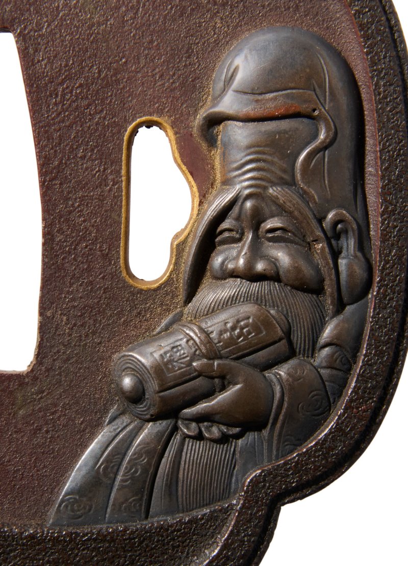AN EXTREMELY RARE LACQUER TSUBA (HAND GUARD FOR A DAGGER)  JAPAN, EDO PERIOD (MID-19TH CENTURY), SIGNED YOKEI TSUKURU WITH CURSIVE MONOGRAM (KAO) (TOYOKAWA YOKEI II; 1813-1869) - 图5