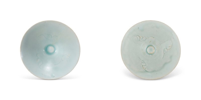 南宋 青白釉刻雲紋斗笠盞一對  SOUTHERN SONG DYNASTY (1127 -1279)