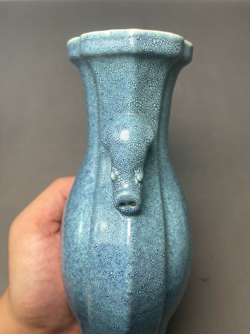 清晚期 炉均釉双耳海棠瓶 - 图6
