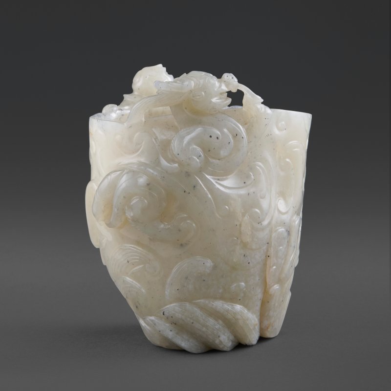 A CELADON JADE 'BOY AND CHILONG ' LIBATION CUP  CHINA, SONG-YUAN DYNASTY (960-1368) - 图5