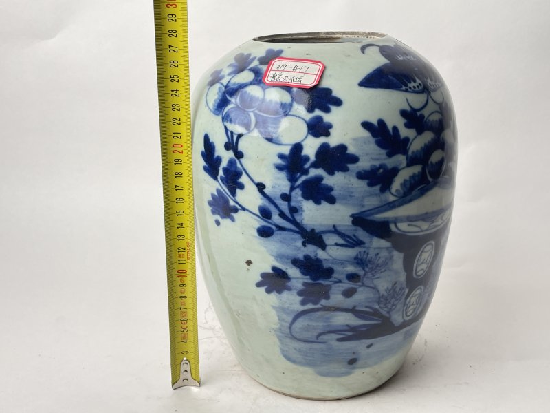清 青花蝶恋花花卉纹罐 - 图8