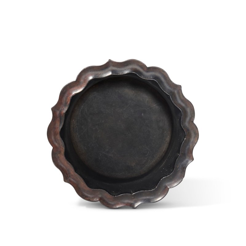 A RARE HUANGHUALI LOBED BRUSH POT  CHINA, QING DYNASTY, 18TH CENTURY - 图6