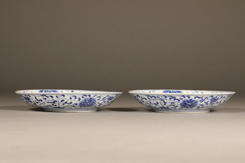 清 青花缠枝莲纹盘 - 图2