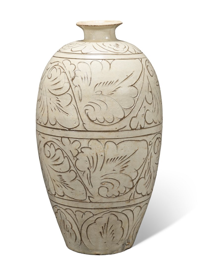 A CIZHOU CARVED WHITE-GLAZED VASE, MEIPING  CHINA, NORTHERN SONG-JIN DYNASTY (960-1234) - 图2