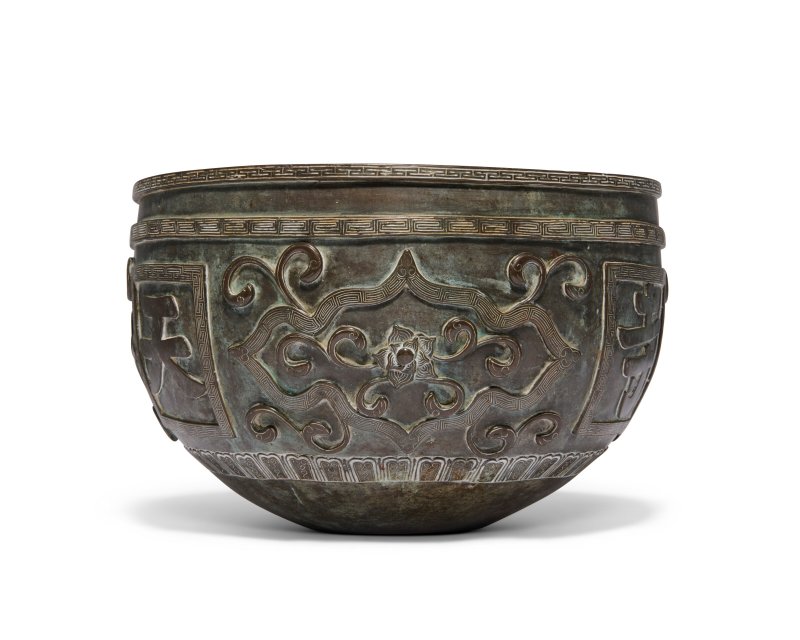 A LARGE BRONZE ' TIAN LING SI ' ALMS BOWL  CHINA, QING DYNASTY, 19TH CENTURY - 图3