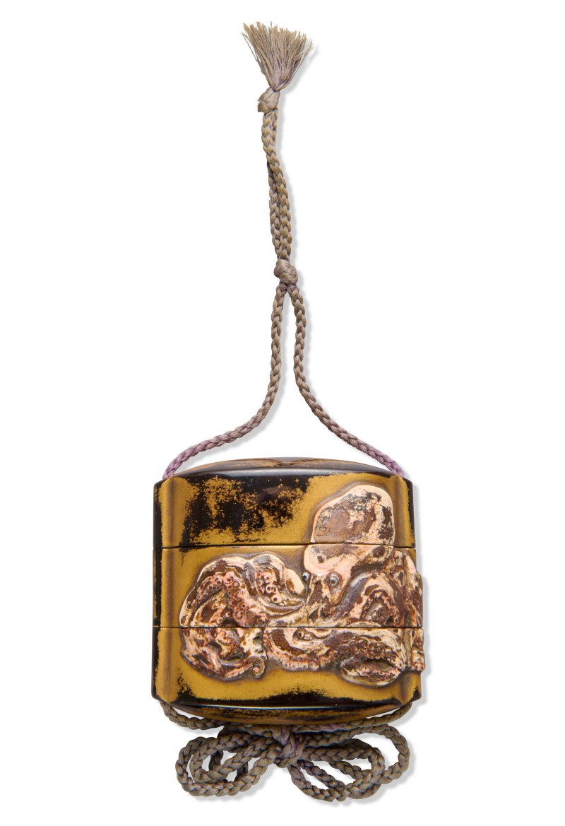 A GOLD LACQUER TWO-CASE INRO  JAPAN, EDO PERIOD (18TH CENTURY) - 图2