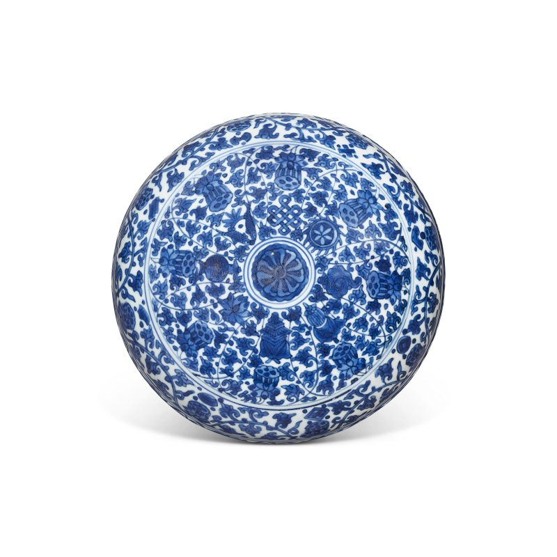 明萬曆 青花八吉祥紋圓蓋盒  WANLI PERIOD (1573-1620)