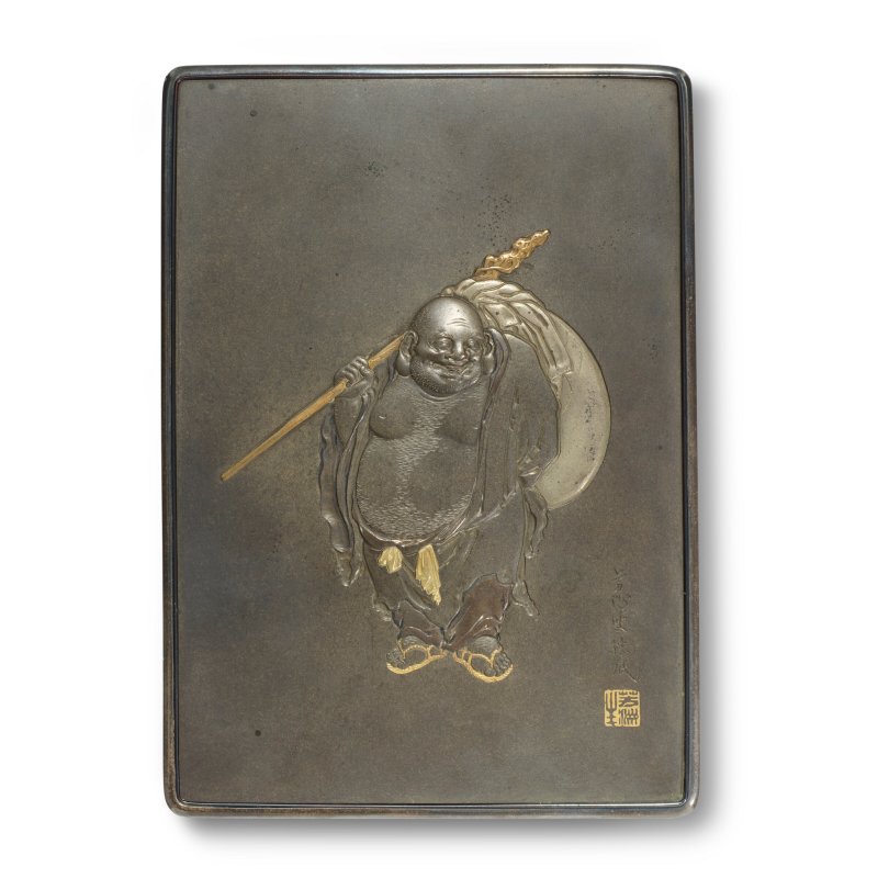 AN INLAID SILVER AND SHIBUICHI RECTANGULAR BOX AND COVER  JAPAN, MEIJI PERIOD (EARLY 20TH CENTURY), SIGNED HOSHU-SO SHOMIN AND SEALED HOSHU SEI (UNNO SHOMIN (1844-1915), AND SEALED TOKYO HATTORI TOKEITEN KINSEI
