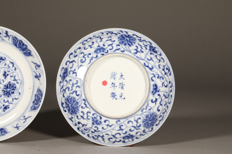 清 青花缠枝莲纹盘 - 图4