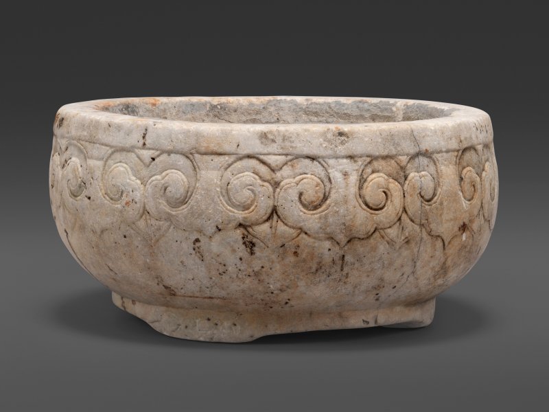 A WHITE MARBLE ' RUYI ' JARDINIÉRE  CHINA, MING DYNASTY (1368-1644) - 图1