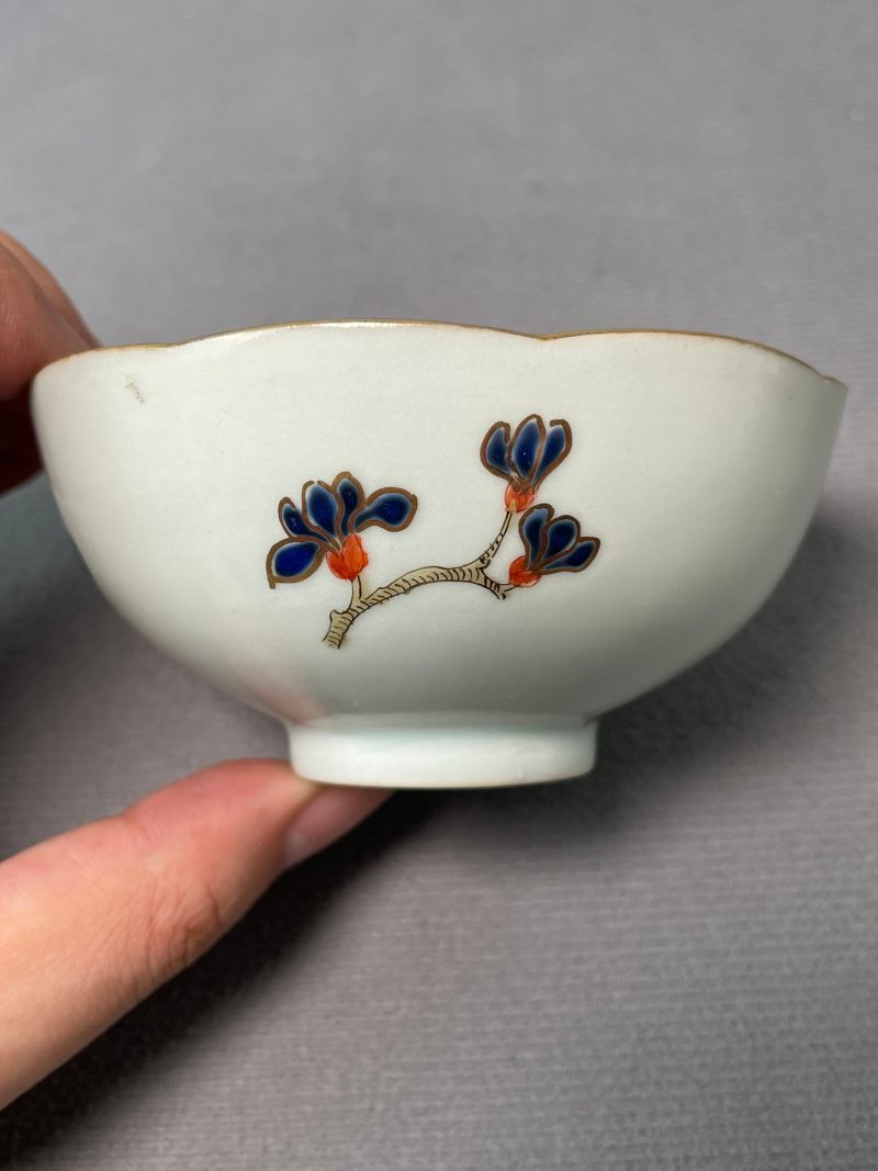 清乾隆 珐琅彩洞石花卉纹茶圆 - 图3
