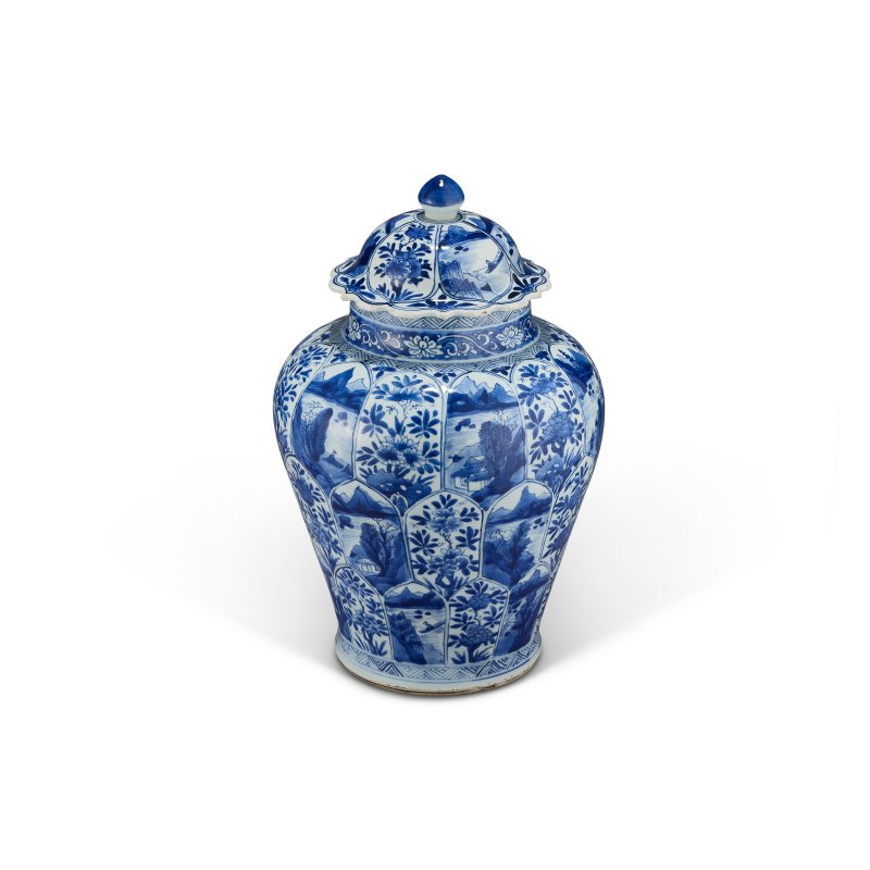 清康熙 青花模印山水花卉紋將軍蓋罐兩件  KANGXI PERIOD (1662-1722) - 图11