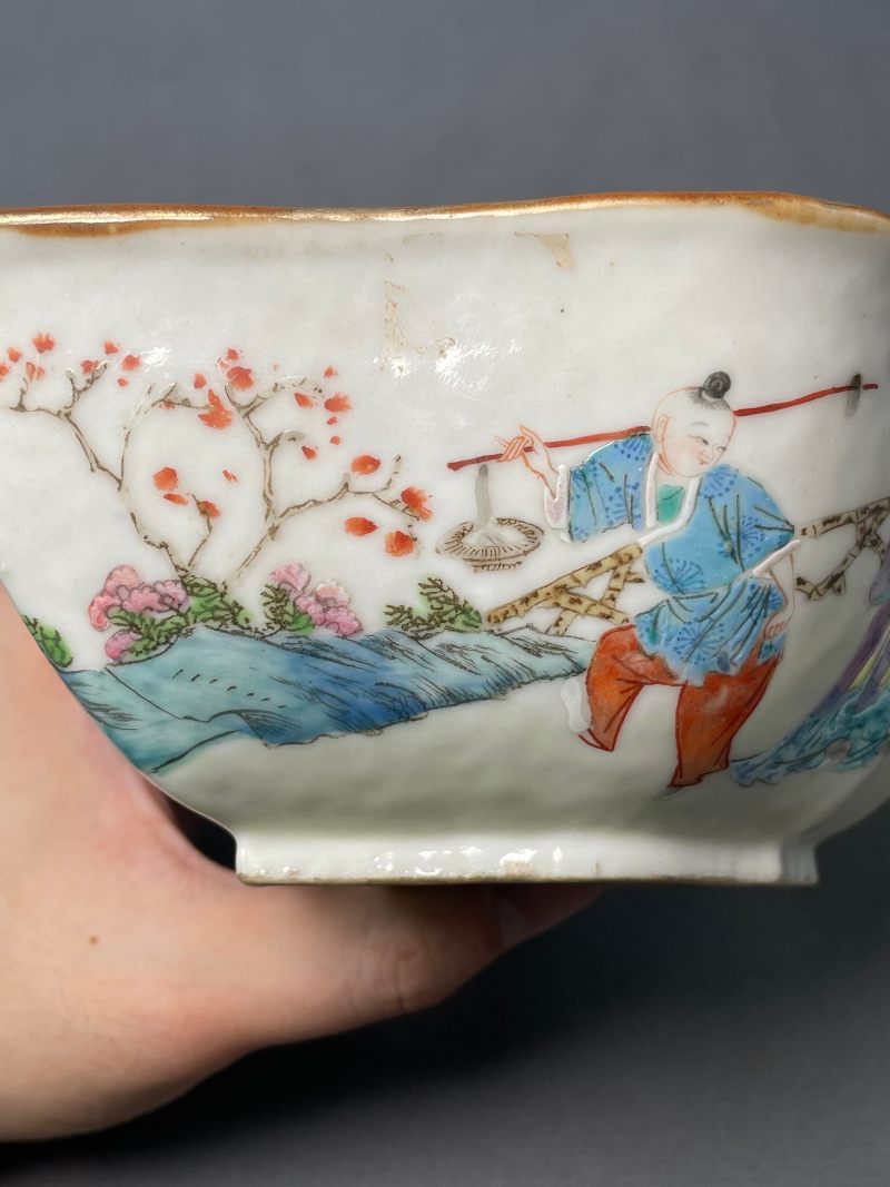 清中期 粉彩“渊明爱菊”图笔洗 - 图4
