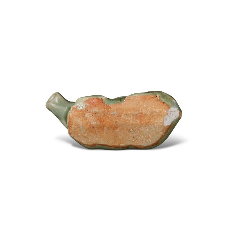 元 龍泉窯青釉臥牛水滴  CHINA, YUAN DYNASTY (1279-1368) - 图2