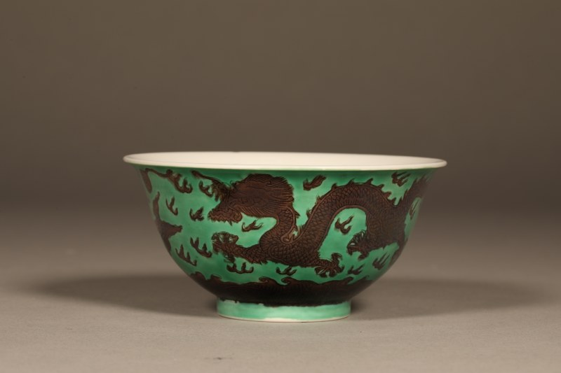 清康熙 绿地紫龙海水纹茶圆 - 图6