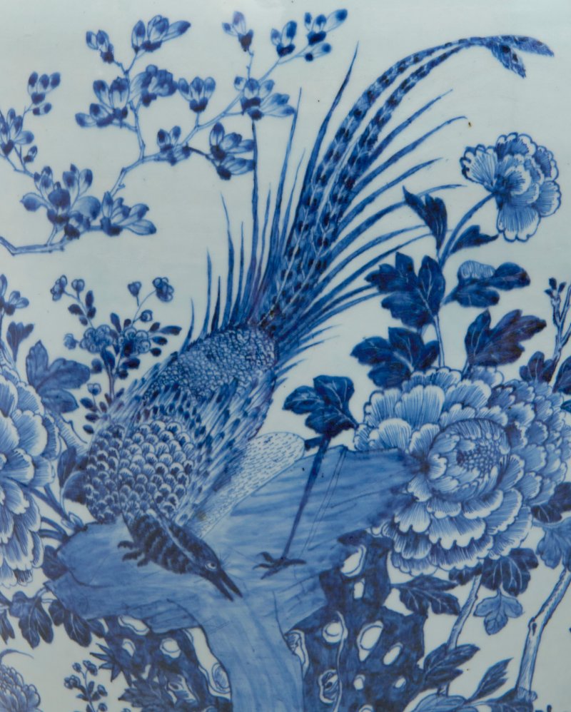 A PAIR OF CHINESE EXPORT BLUE AND WHITE 'SOLDIER' VASES AND COVERS  CHINA, QING DYNASTY, 18TH CENTURY - 图6