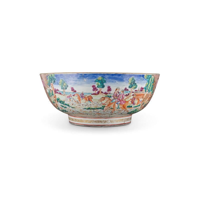 清乾隆約1785年 粉彩狩獵圖大盌  QIANLONG PERIOD, CIRCA 1785 - 图2