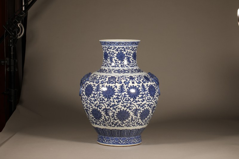 清 青花缠枝莲瑞兽耳尊 - 图4