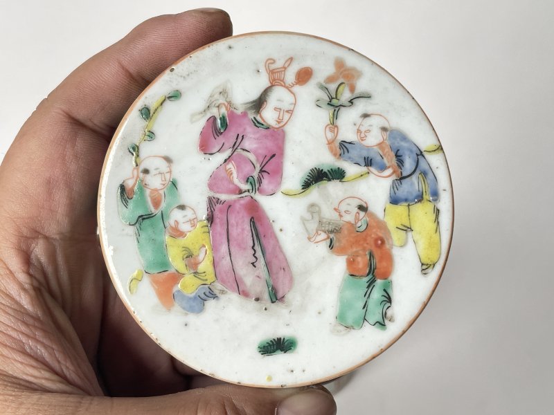 清 粉彩缠枝花果喜字节盒 - 图2