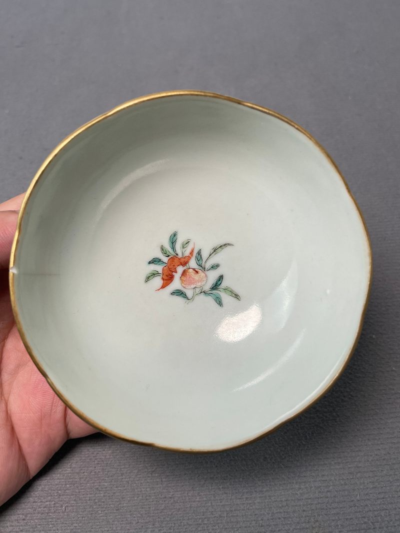清乾隆 珐琅彩洞石花卉纹茶圆 - 图8