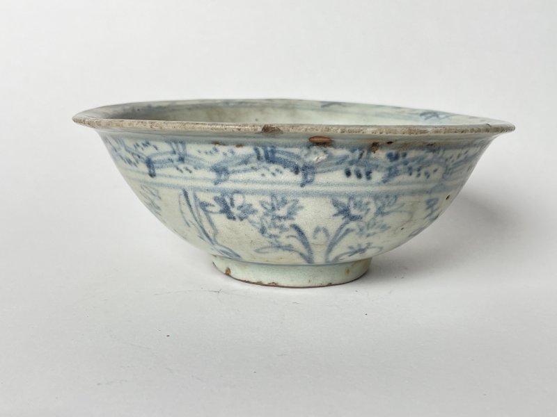 明 青花花卉纹碗