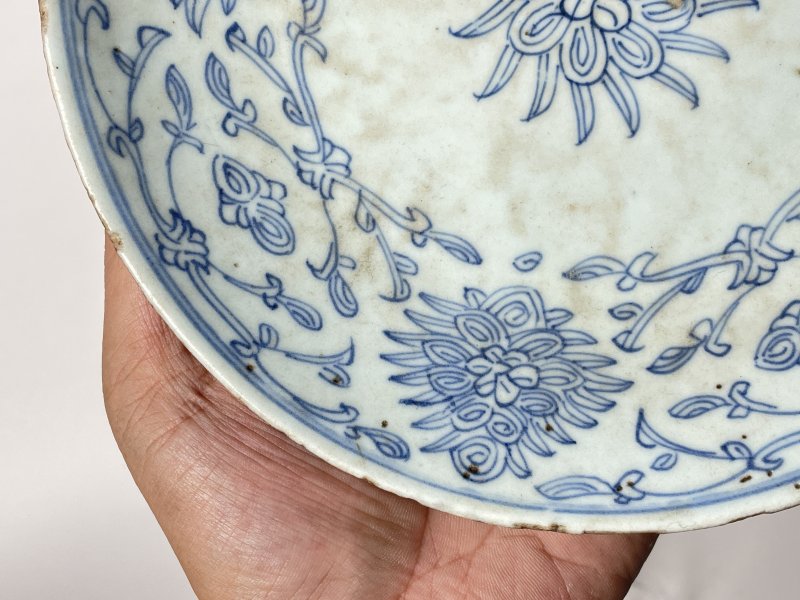 清 青花缠枝莲纹盘 - 图4