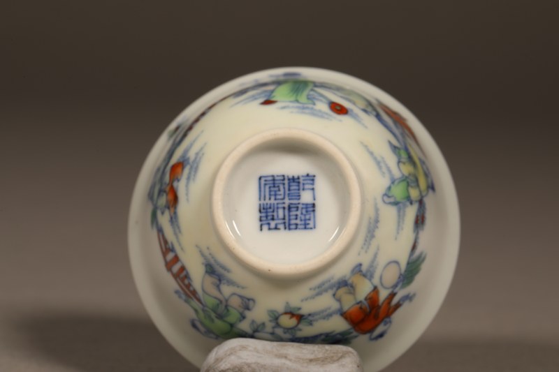 民国 青花斗彩婴戏图茶圆 - 图6