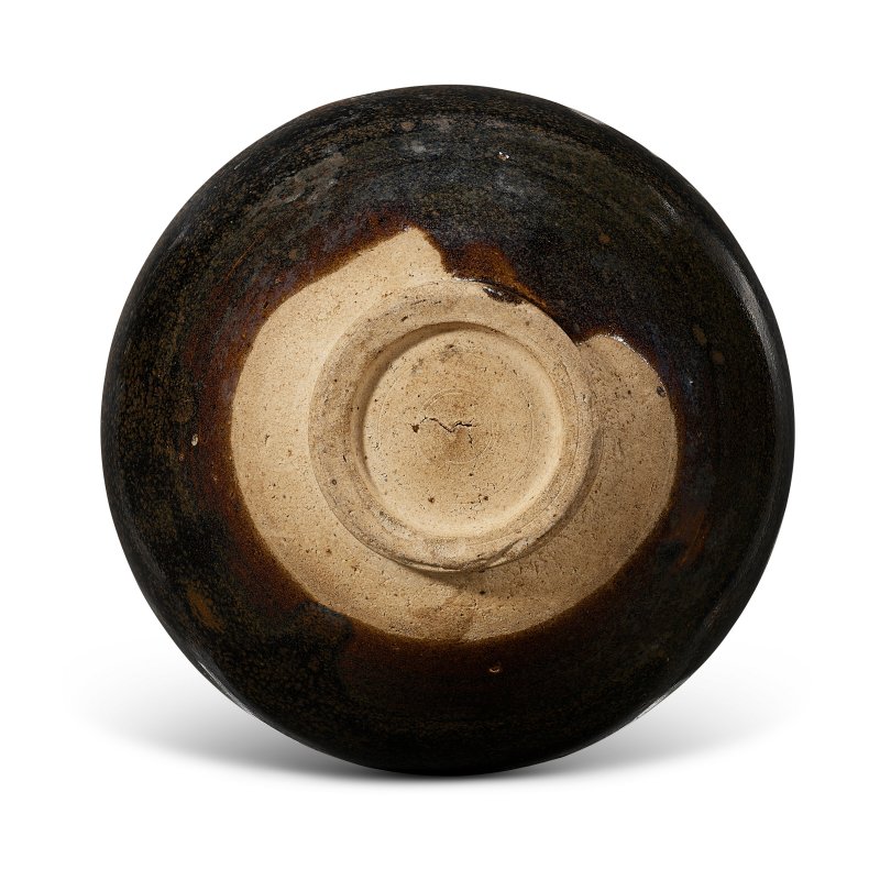 A CIZHOU-TYPE RUSSET 'OIL-SPOT' BROWNISH-BLACK-GLAZED BUBBLE BOWL  CHINA, JIN DYNASTY (1127-1279) - 图2